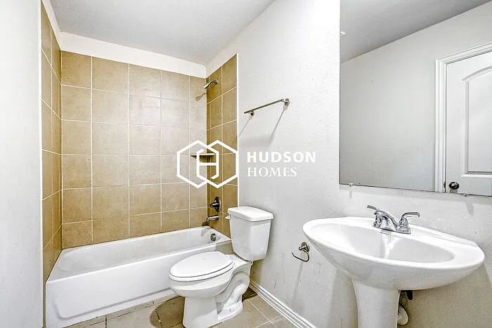 2912 Emma Ln — Photo 13
