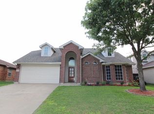 3449 Oxford St, Midlothian, TX 76065