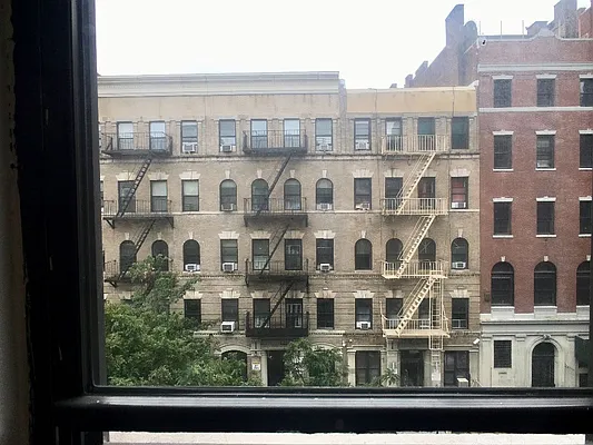 Rented by Sovereign Associates | media 35