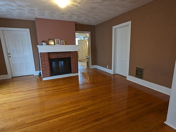 3rd image of 14 Grant St #1