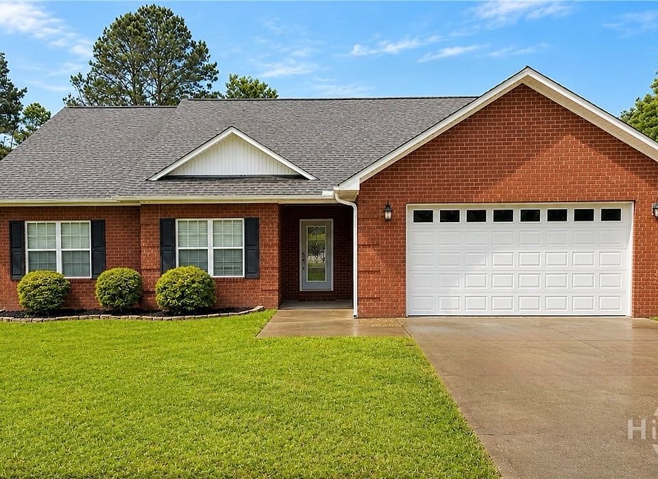 1st image of 140 Colonial Drive