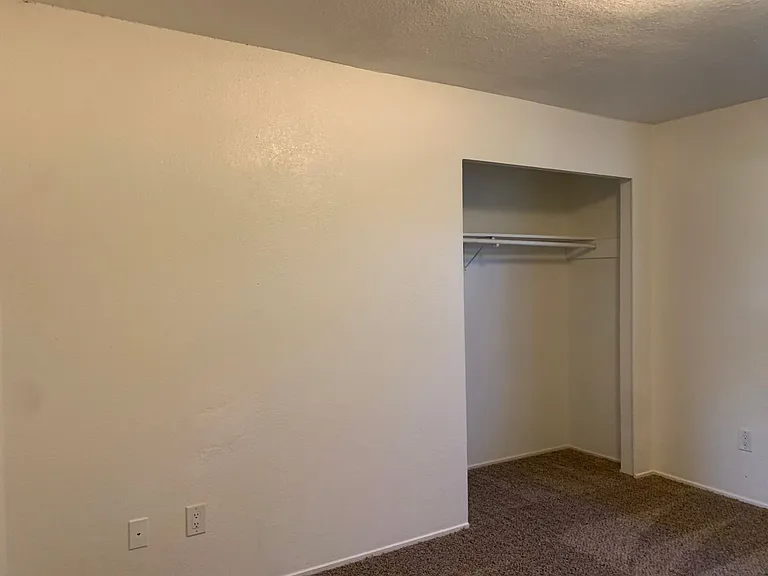 3469 Alta Mesa Dr — Photo 40