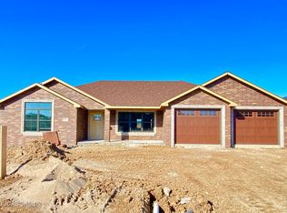 836 Ronan Ct, Jefferson City, MO 65109