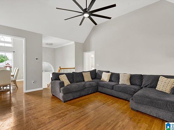 4th image of 140 Reuben Cir