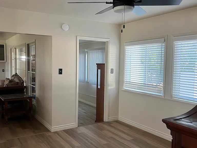 4243 Monroe St — Photo 13
