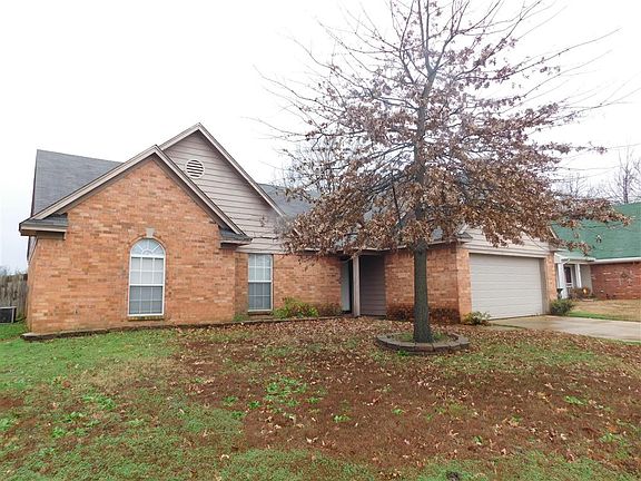 2nd image of 1657 Mary Payton Dr