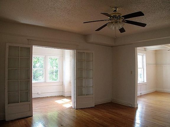 3rd image of 501 NE Madison Ave APT G