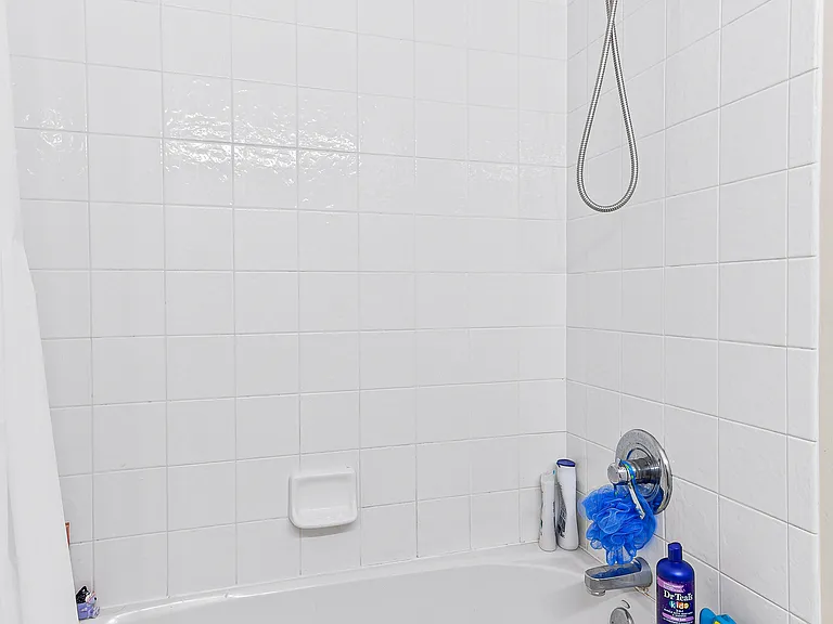 1484 Chapleau Dr — Photo 36