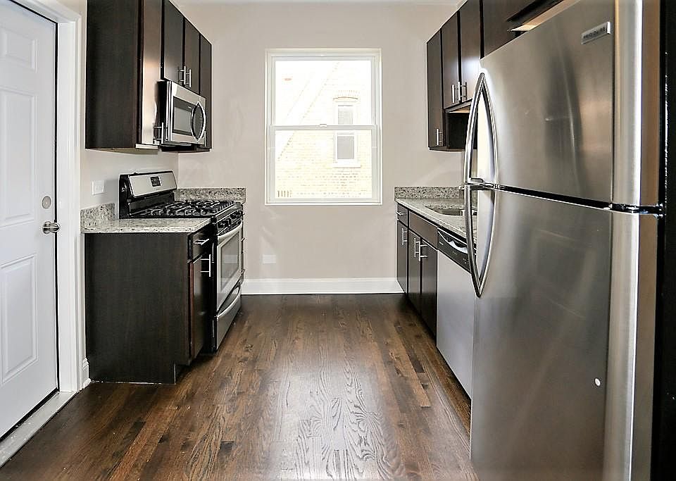 1st image of 1437 W Carmen Ave #2F