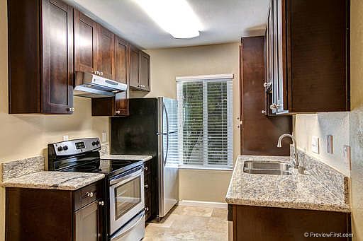 1st image of 222 S Lincoln Ave APT 2