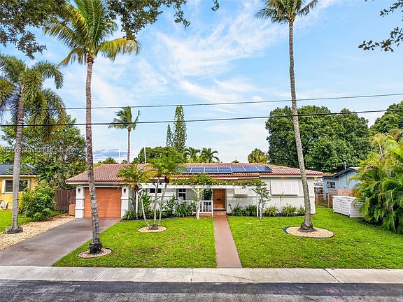 5th image of 2100 SW 23rd Ter
