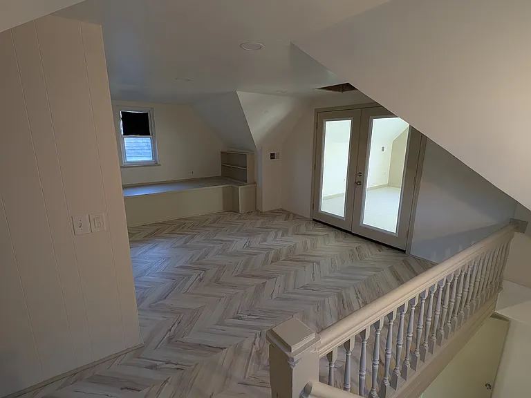 347 Spahr St — Photo 32