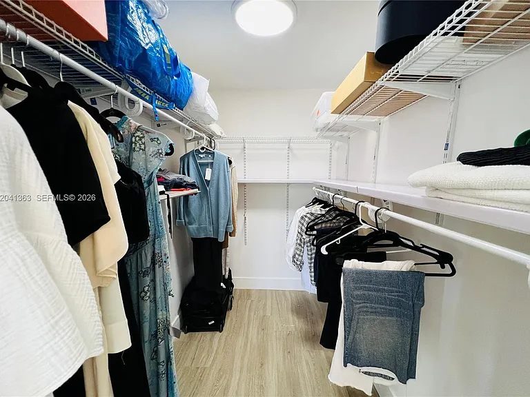 1900 Meridian Ave #306 — Photo 20
