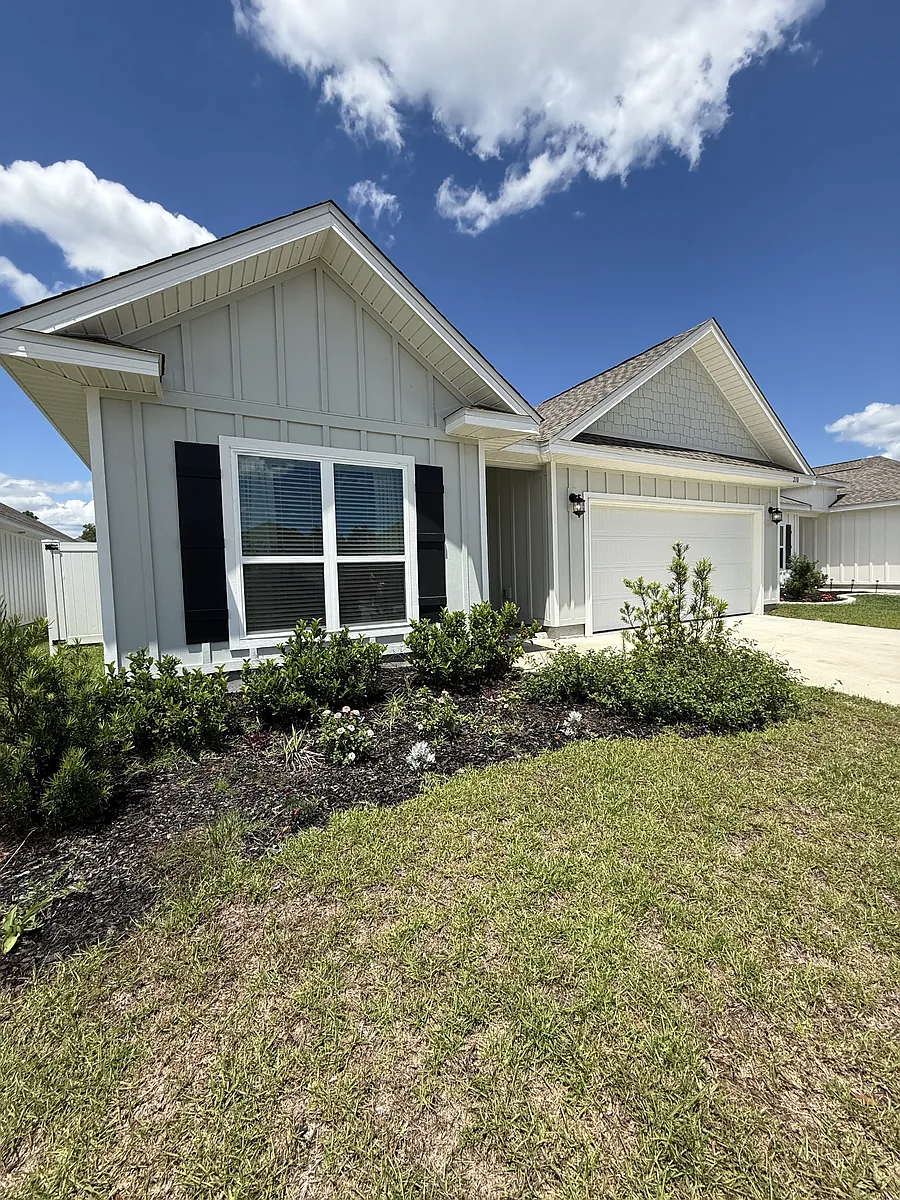 Building Photo - 210 Lyla Ln