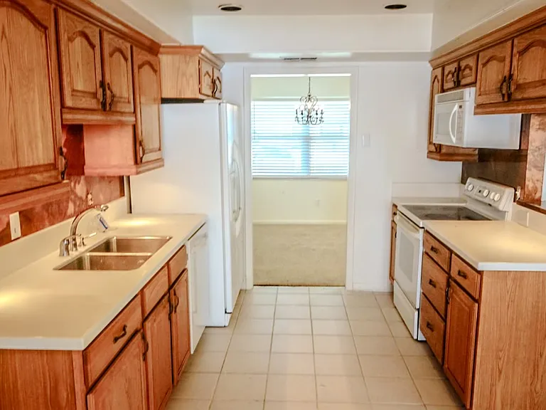 2514 Kiowa Trl — Photo 18