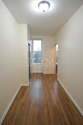 Rented by Brick&Mortar | media 12