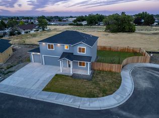 1096 N Grant St, Kennewick, WA 99336