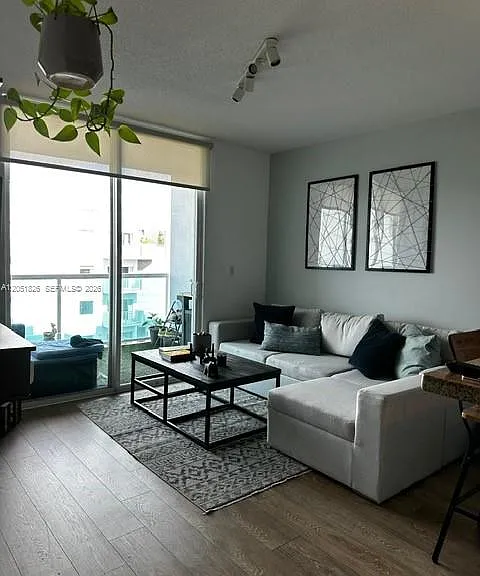 1723 SW 2nd Ave #704 — Photo 2