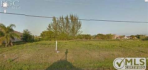 1st image of 1329 SW 21st Ave