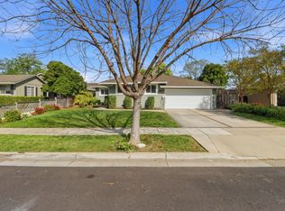 124 Hollycrest Dr, Los Gatos, CA