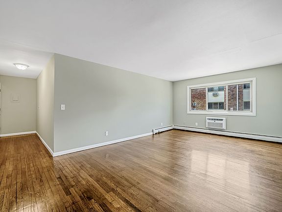 4th image of 2453 Union Blvd APT 3A