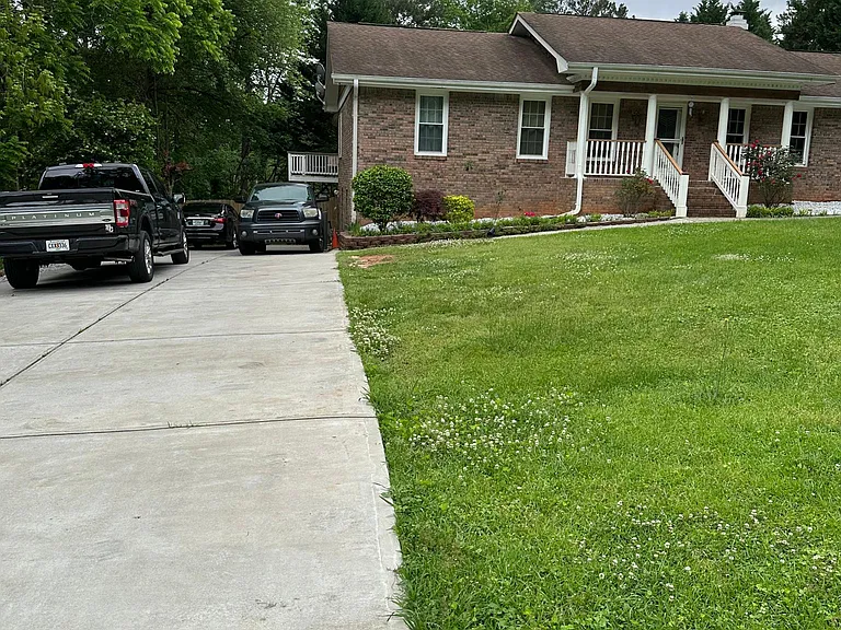 5612 Williams Rd — Photo 13