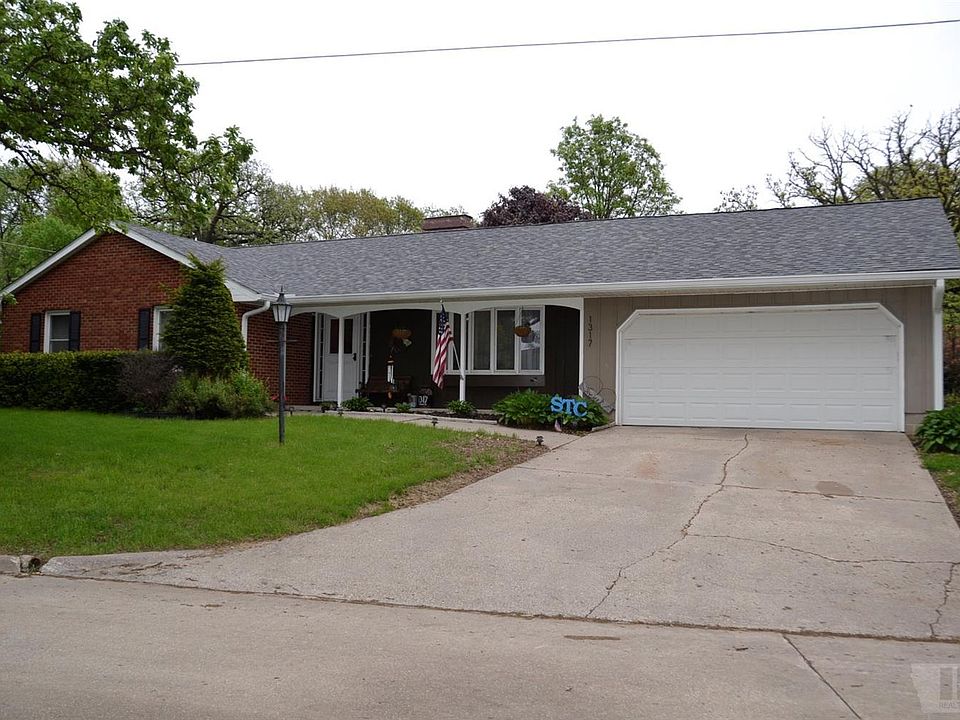 1st image of 1317 Thomas Dr