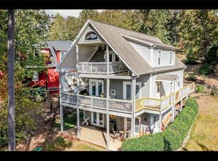 230 E Waters Edge Ln, West Union, SC 29696