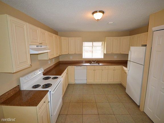 40110299_8141-sw-3rd-court_north-luaderdale_fl_2016_3