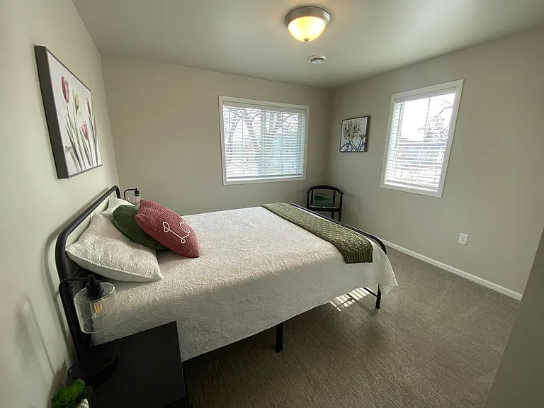 707 10th Ave N #2 — Photo 9