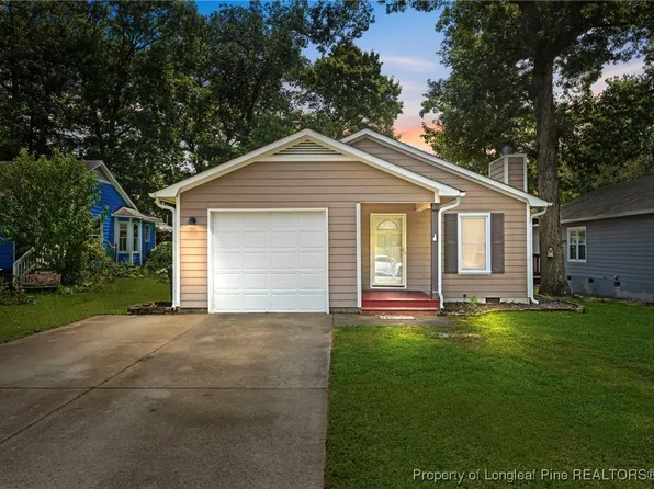 520 Stone Way Ct, Fayetteville, NC 28301