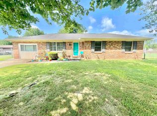 2833 Terri Ln, Newburgh, IN 47630
