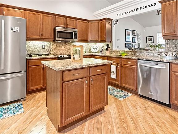 2nd image of 36200 Michigan Dr