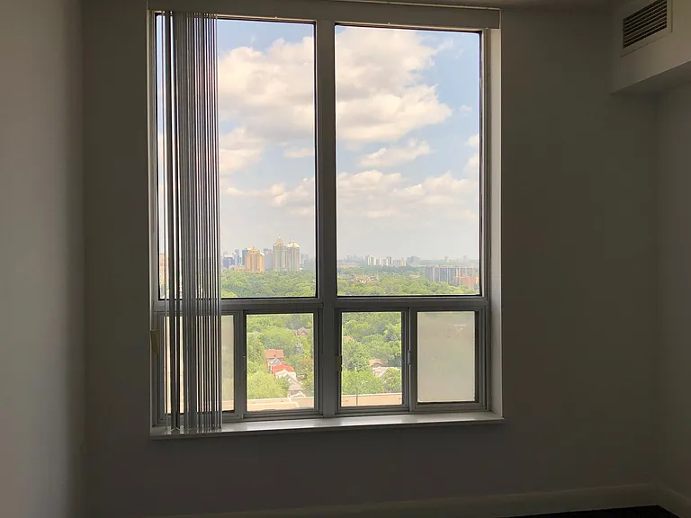 33 Sheppard Ave E #2000 — Photo 11