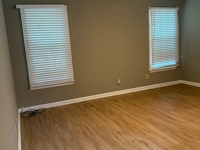 317 Welton Way — Photo 11