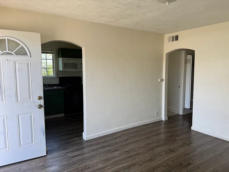 238 Madison St #9 — Photo 3
