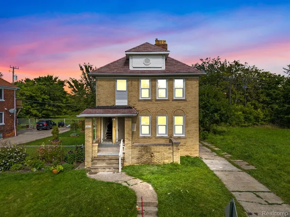 1200 Lenox St, Detroit, MI 48215