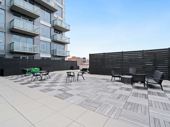 50-11 Queens Boulevard image 31 of 31