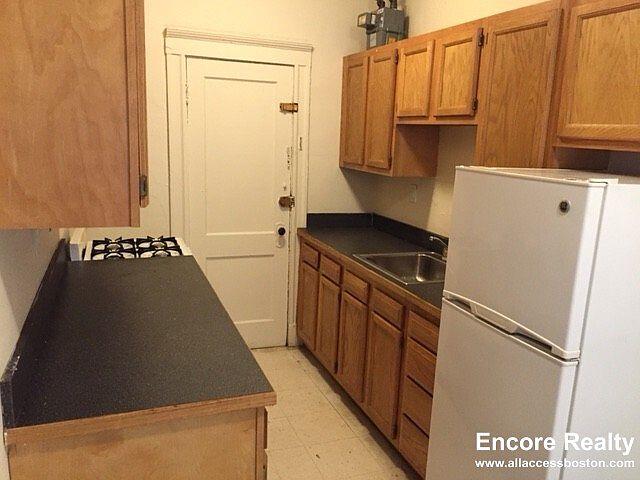 1st image of 1167 Boylston St APT 9