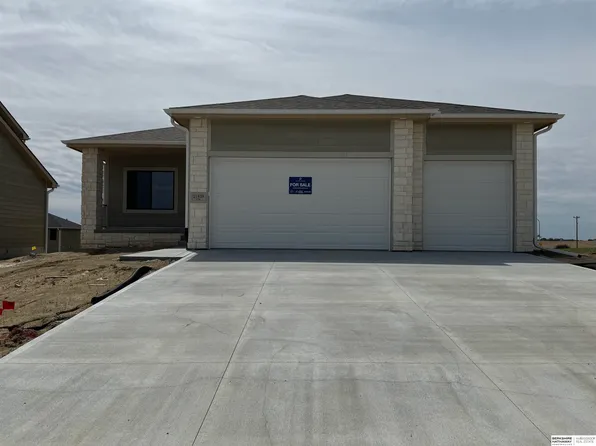 21439 Y St, Elkhorn, NE 68022