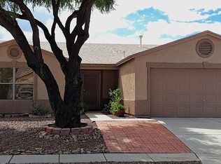 9960 E Star Vista Dr, Tucson, AZ 85748