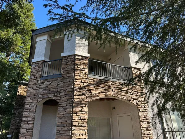 701 Gibson Dr APT 2022, Roseville, CA 95678