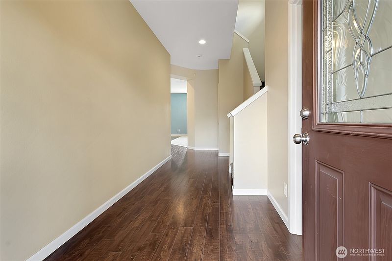 3rd image of 6702 Udall Place SE