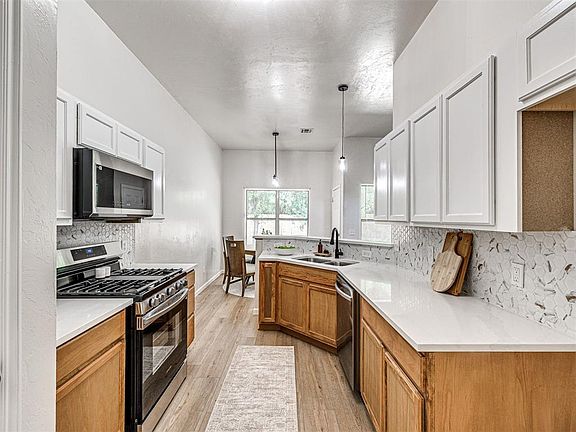 5th image of 5341 Republic Dr