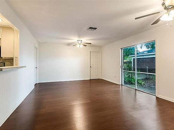 4th image of 237 Cottonwood Dr