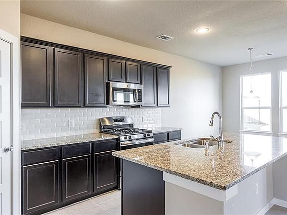 5th image of 1136 Fulbourne Dr