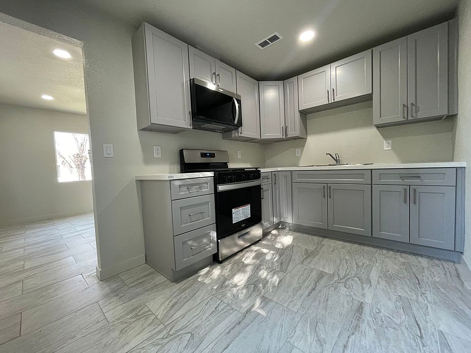 1st image of 18 Anderson Ave #16-6