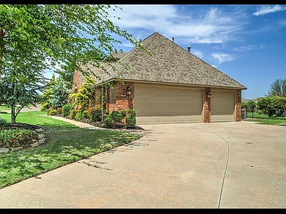 5th image of 2621 SW 136th St