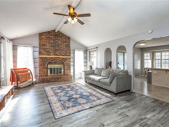 4th image of 18603 E Hanthorn Dr