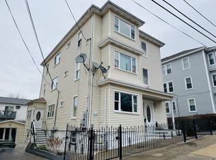 166 Bradford Ave #3, Fall River, MA 02721